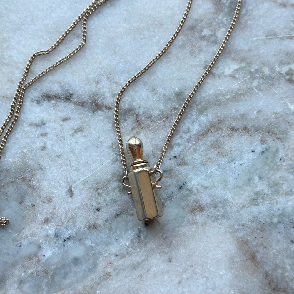 Vintage Goldtone Perfume Pendant Necklace